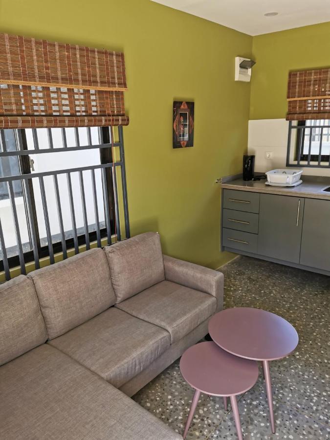 Tropical Appartement 파라마리보 외부 사진